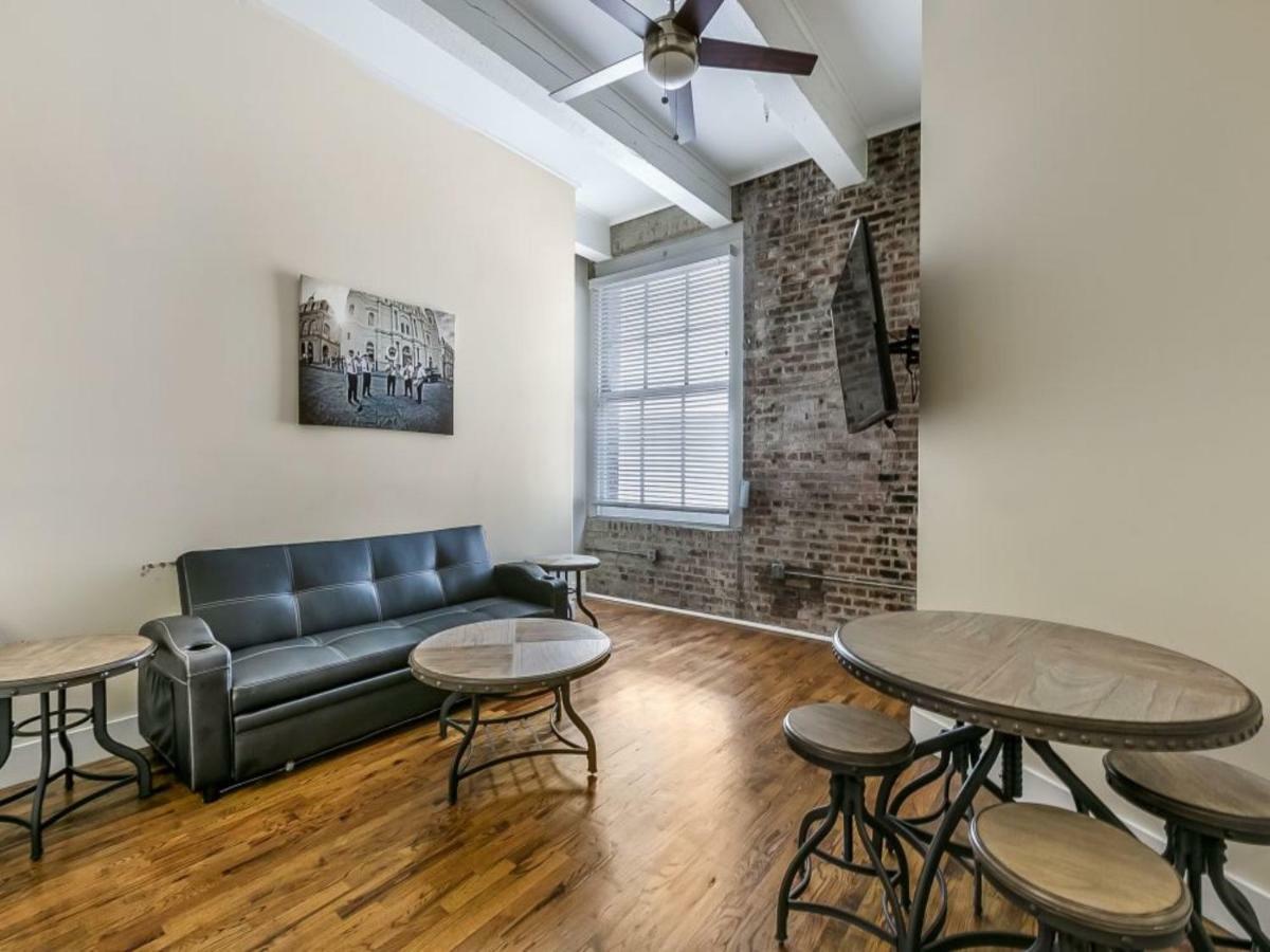 Spacious Condos Steps Away From French Quarter New Orleans Exterior photo