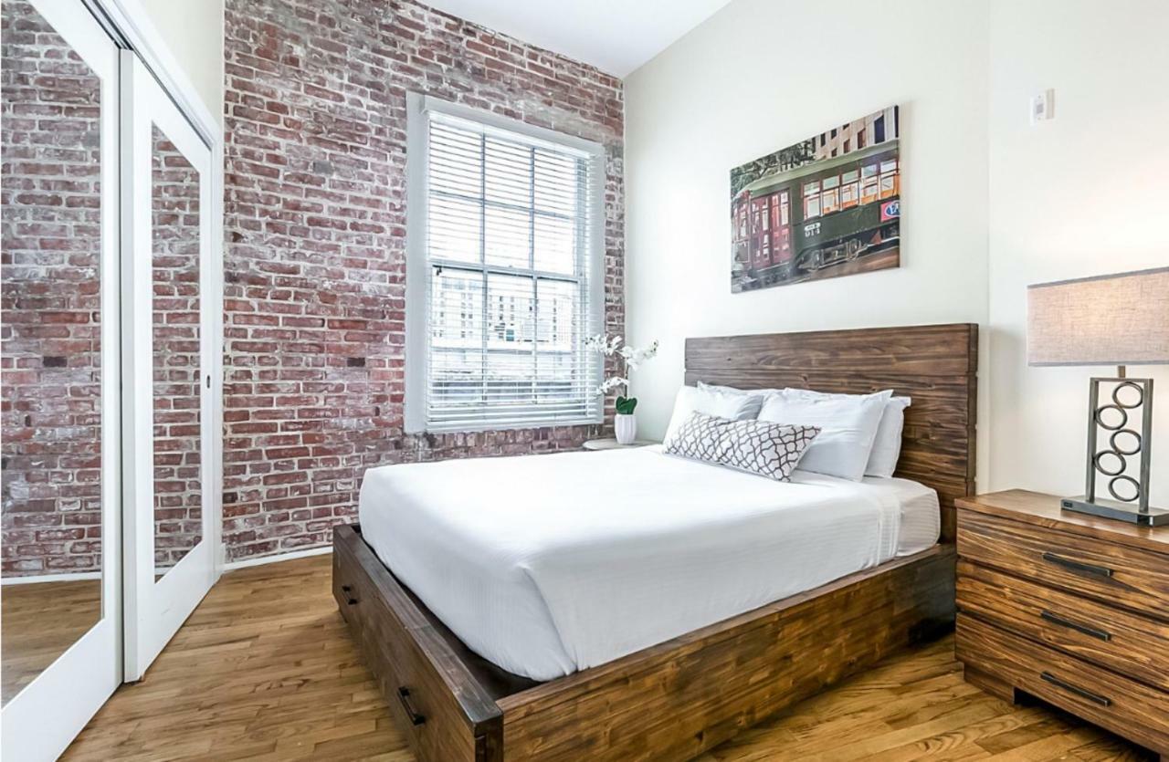 Spacious Condos Steps Away From French Quarter New Orleans Exterior photo